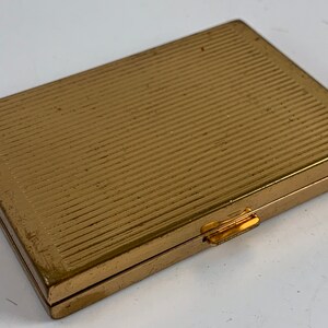 Vintage Goldtone Elizabeth Arden Compact with Face Powder