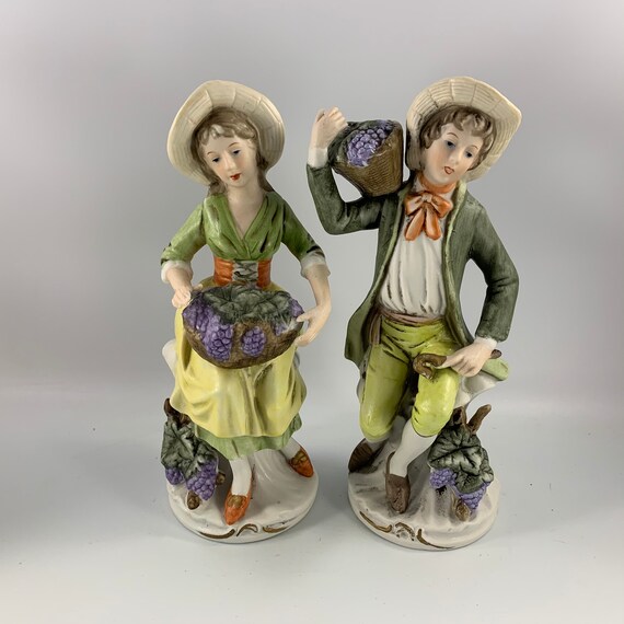 Pair of Vintage Homco Crossed Swords #1258 Figurines Tuscany Boy
