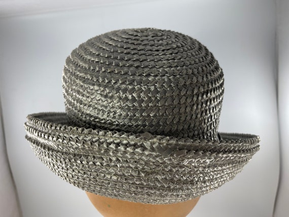 Vintage 1990’s Era Ladies’ Gray Straw Hat With Gr… - image 6