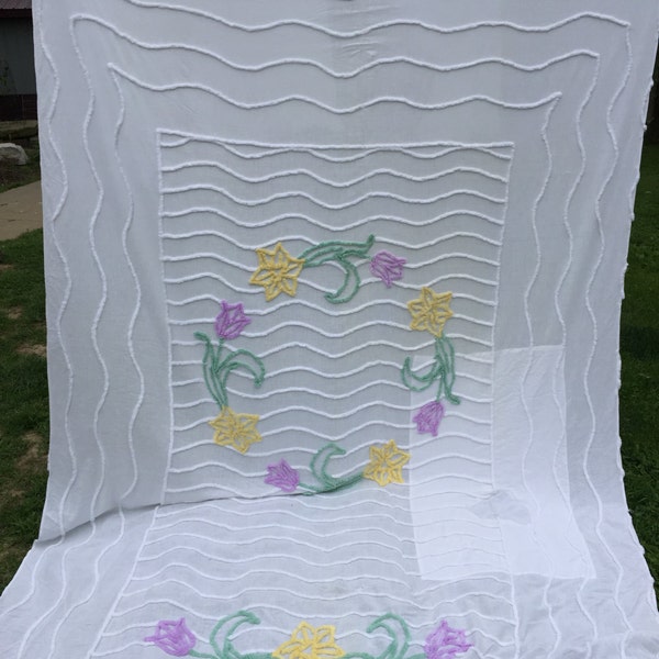 Vintage White with Purple and Yellow Tulips and Flowers Cutter Chenille Bedspread