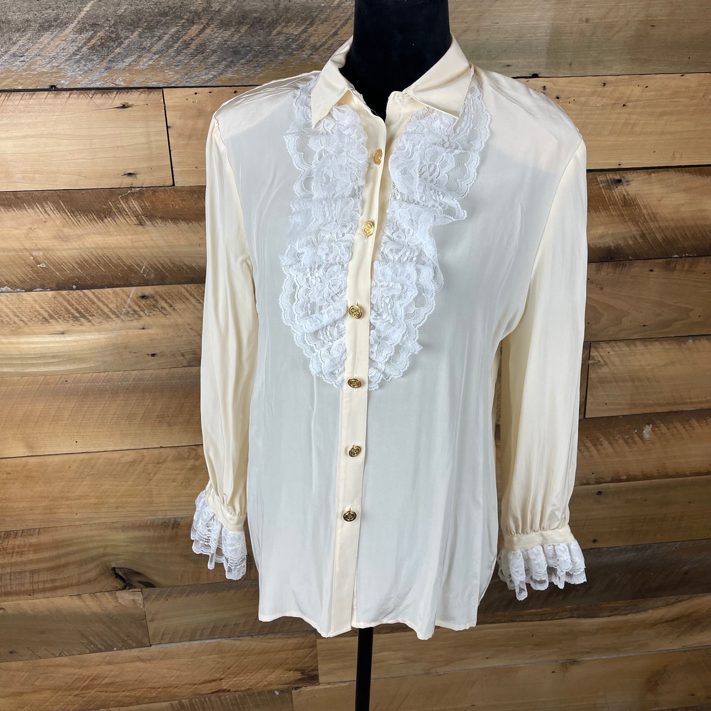 トップス ANNE  ruffle lace silk blouse cream Gucci Ivory Silk Ruffle Lace Blouse Size 10/44 | Yoogi's Closet