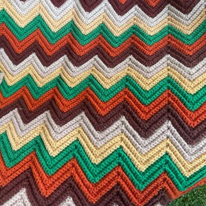 Vintage Hand Crochet Zig Zag Pattern Afghan and Matching Pillows - Etsy