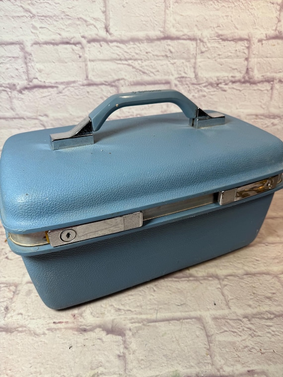 Vintage 1970s Era Samsonite Blue Train Case Suitcase Overnight Bag