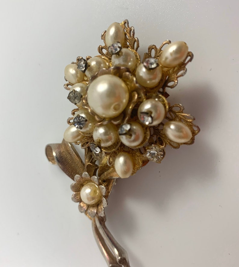 VIntage 1960's Era Flower Pin Faux Pearls Rhinestones image 2