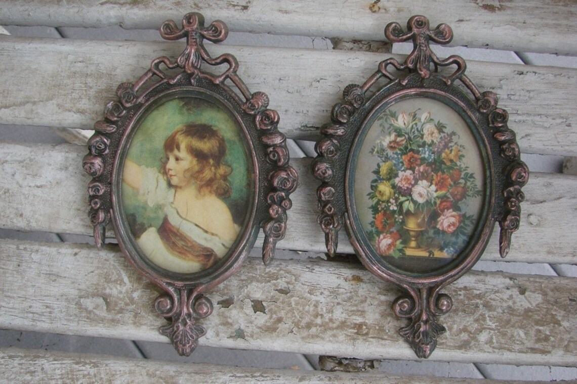 2 VINTAGE MADE in ITALY SMALL OVAL METAL ORNATE FRAMED Etsy