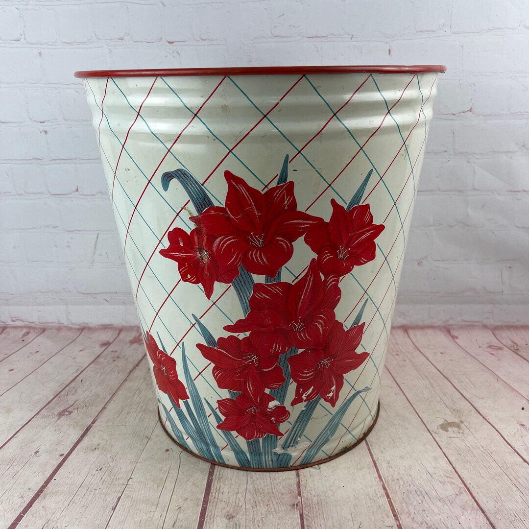 Vintage 1950's Era Red Floral and Lattice Kitchen Garbage Can - Etsy