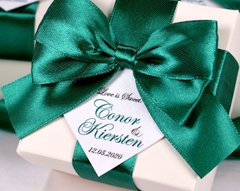 Personalized Wedding Favor Boxes with Emerald Green satin ribbon bow and custom names, Elegant gifts and favor for your wedding guests