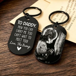 Personalized Ultrasound Keychain, Daddy Carry Me, Bump keyring, Daddy to be Gift, Sonogram Dad Birthday Gift from Bump, 1st Fathers Day Gift