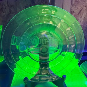 Wyprzedaż!!! Grawerowana na zamówienie płyta ze szkła uranowego z serii „Vault Tec”