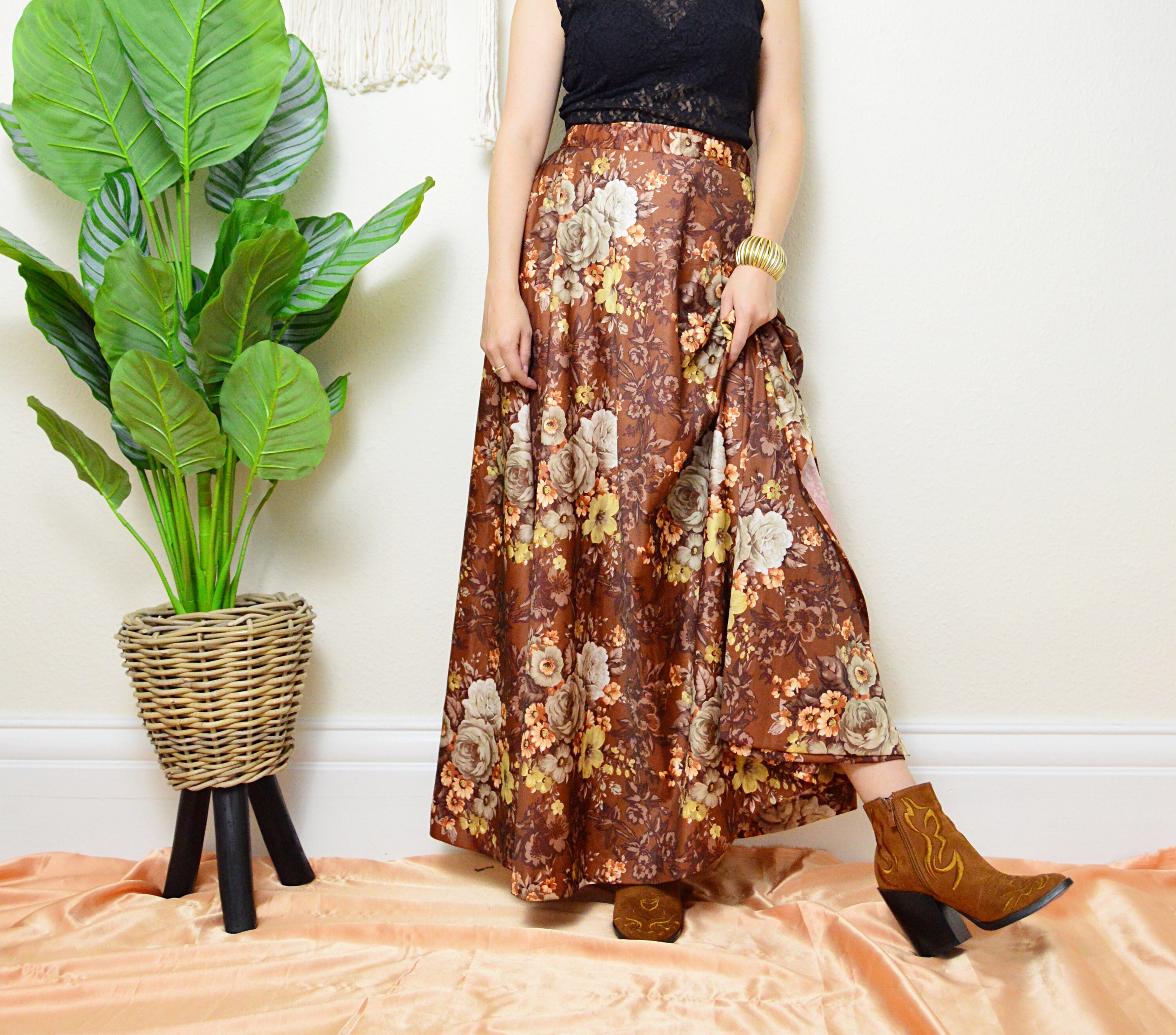 Image of Vintage 's Boho Floral Maxi Wrap Skirt - Uk -