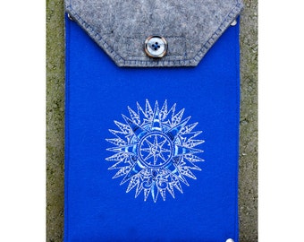E reader/iPad Mini Kindle Case in Wool Felt with Embroidery