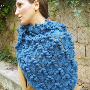 triangular shawl with bobbles PDF pattern,knitting pattern, shawl pattern, knitted shawl pattern,knit shawl pattern