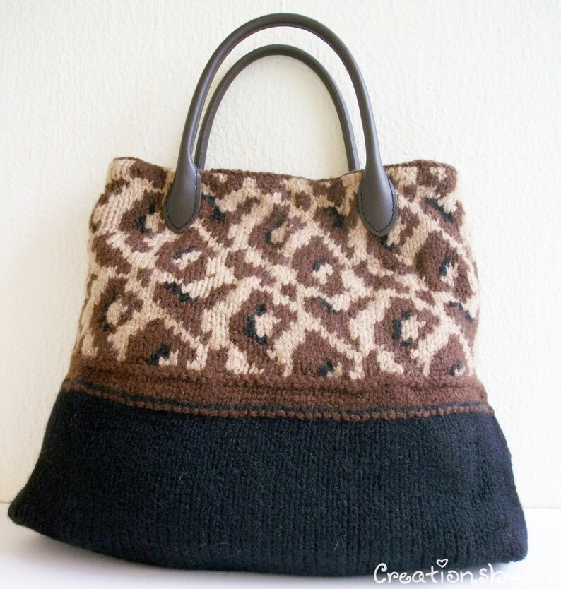 Trendy leopard-print handbag PDF pattern knitting pattern image 2