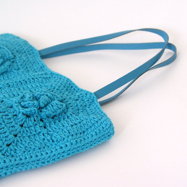 Crochet turquoise blue granny square tote bag, flower rose, small size, leather straples, cotton yarn, boho style bag
