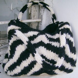 The zebra bag PDF pattern image 1