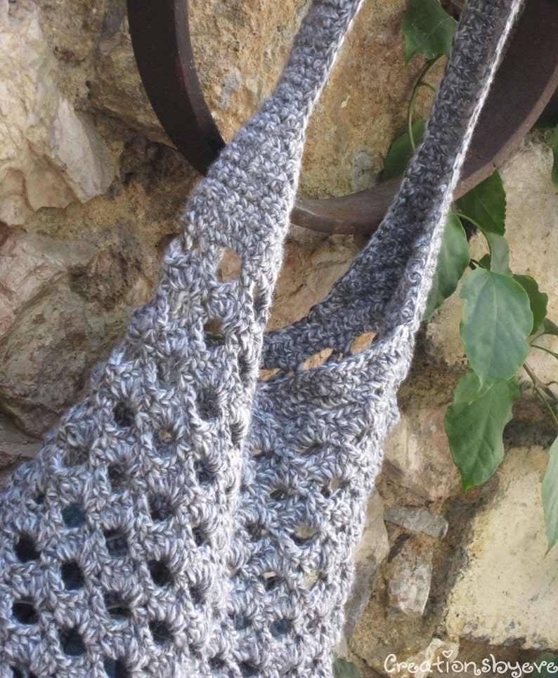 Large grey crochet hobo bag PDF pattern image 4