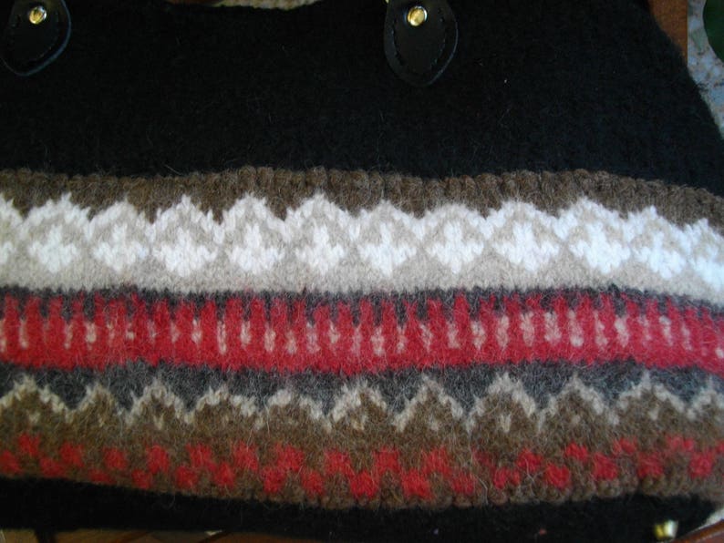 Knitted felted handbag black fair isle bordure, wool hand bag, black imitation leather handles, fair isle bordure, bag feet image 5