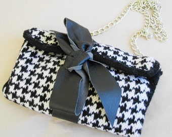 PDF pattern - Black & white clutch with leather bow in goose foot pattern