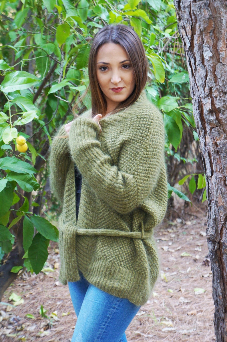 PDF knitting pattern, knitted cardigan, jacket, knitted cardigan,womens knitted cardigan,knitted cardi pattern,bobbles, easy,warm,light image 2