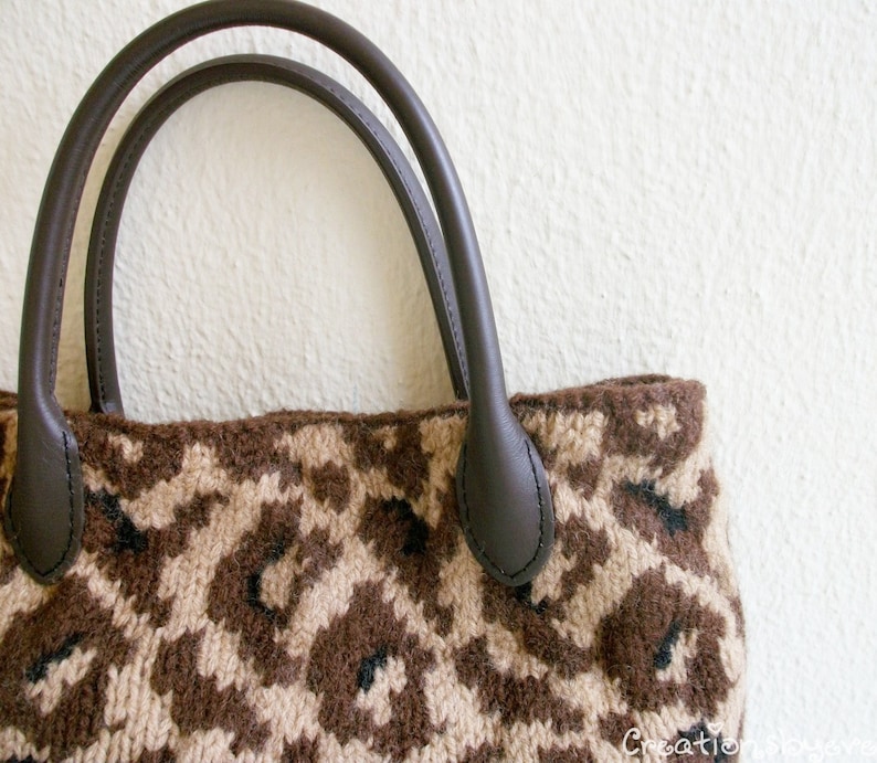 Trendy leopard-print handbag PDF pattern knitting pattern image 3