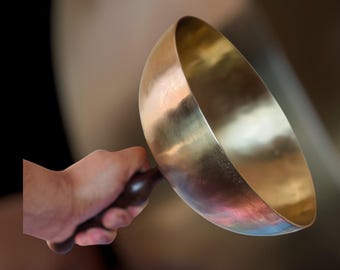 Handled Brass Singing Bowl: 7 Chakra Healing, Sound Therapy From Nepal