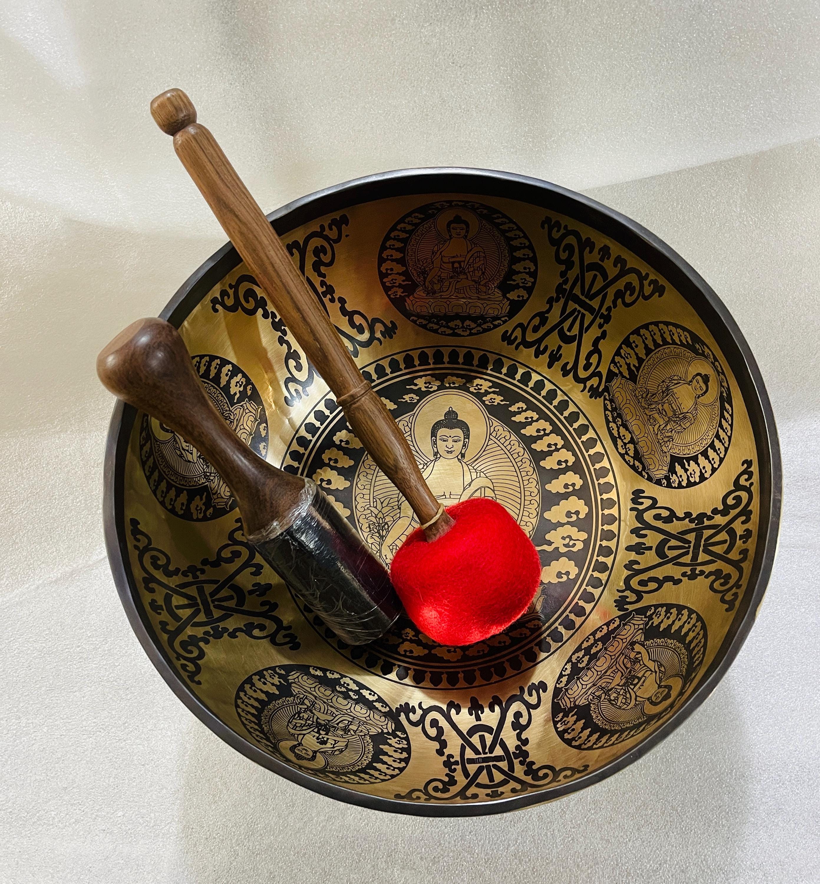 仏像彫刻の金属製瞑想ボウル 仏像彫刻の金属製瞑想ボウル 仏像彫刻