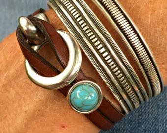 Stackable bracelets | Leather and turquoise bracelet | Leather and silver | Western jewelry | Leather wrap | Sundance style | Turquoise