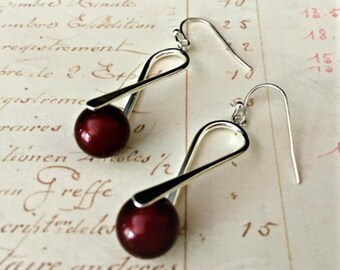 Elegant pearl dangle earrings | Contemporary wedding earrings | Bridal jewelry | Gift for her from Red Moon Jewelry