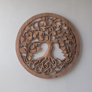 Hölzerne Wandkunst, handgeschnitzte Wandtafel-Baum-Design, hölzerne Wanddekoration, Tafel-Kunst-Dekor, Wandraumdekorationskunst, handgeschnitzte Holzschnitzerei