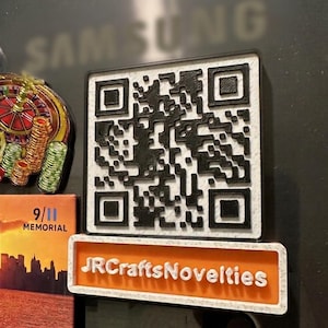 Imán de nevera con código QR impreso en 3D personalizado - Letrero personalizado para negocios o acceso WIFI