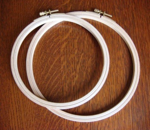 Embroidery Hoop Edmunds 5-inch Beechwood Hoop With Brass - Main Image