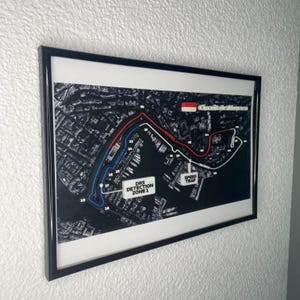 Monaco F1-circuitkaart op luchtfoto stad ingelijste kunst aan de muur, ideaal voor motorsportliefhebbers en unieke woondecoraties Formula 1