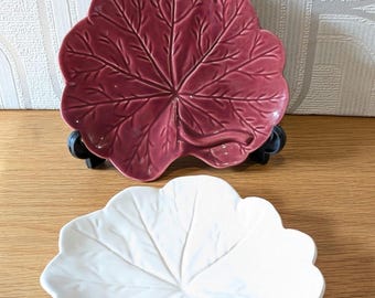 Bordallo Pinnheiro vintage leaf plates