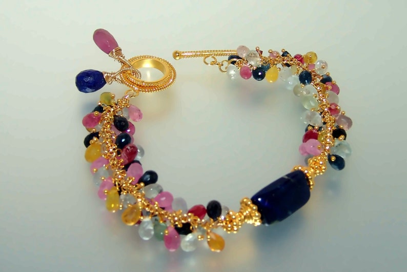 Multi Sapphire Lapis Lazuli Gemstone Briolette Cluster Bracelet Multi Sapphire Lapis Lazuli Gemstone Briolette Cluster Bracelet
