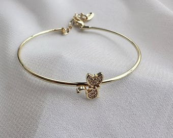 Minimalist Gold Cat Bracelet – Dainty Crystal Charm Adjustable Women’s Jewelry