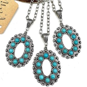 18&quot; Turquoise western concho pendant necklace, western stone turquoise pendant necklace, turquoise blue western necklace