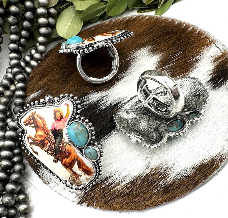 Cowgirl Retro Print Chunky Stretch Ring, Vintage Style Western ...