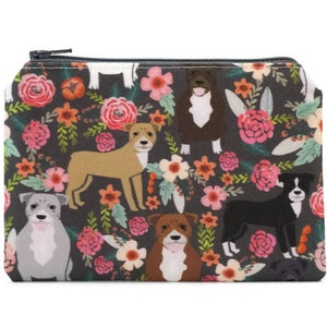 ELIGE EL TAMAÑO Estuche con cremallera de Pitbulls en el jardín / Regalo de Pitbull / Bolso para cámara de American Staffordshire Terrier / Estuche para maquillaje o monedas de Pitbull