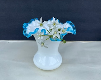 Vintage Fenton-Aqua,Blue Ribbon Ruffled Vase Crest Circa 1940s-6"H X 7" W