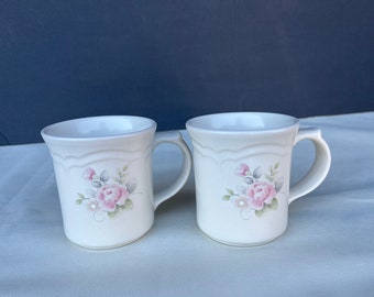 Vintage Tea rose Pfaltzgraff 2 mugs coffee-Tea-chic -cottage heavy mugs