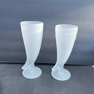 Set Of 2 VTG Tiara Indiana Powder  Viking Horn Frosted Glass Mug Drinking Tall Sundae