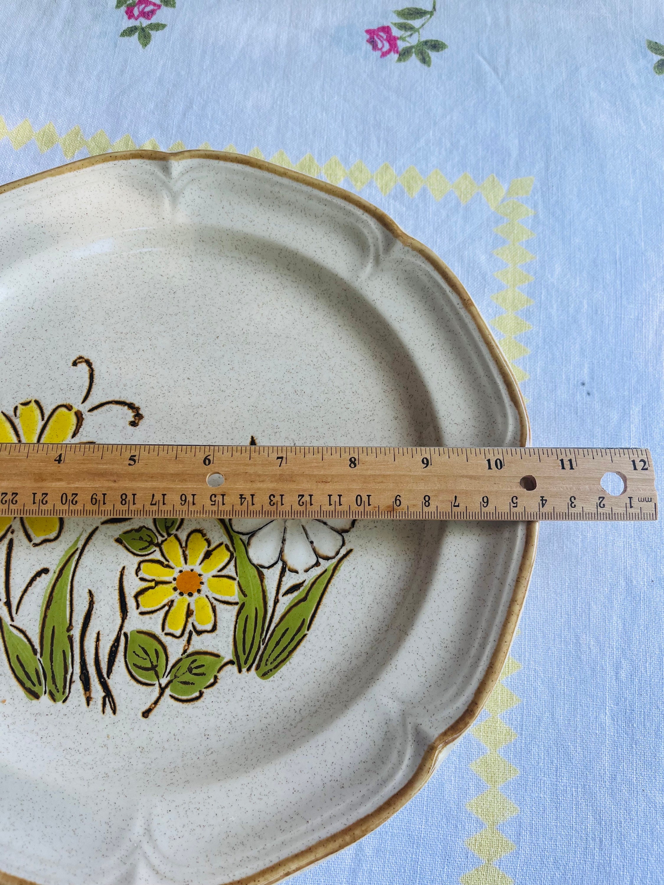 Vintage Bistro Stoneware Dinner Plate Daisies Sm7528 Stoneware