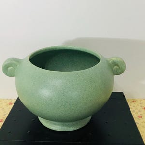 Vtg 1960 Floraline McCoy Pottery Green Stoneware Bowl with Handles -Beautiful vase, Planter-jardiniere