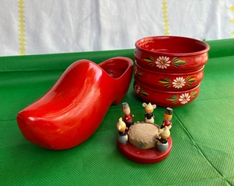 Sweden Set of 5-Red clog-Bowls-Pin cushion Decor-Vintage