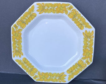 4 Dinner plates -Independence Ironstone Interpace-butterfly floral Daffodil  Yellow MCM Vintage Japan
