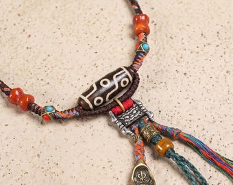 Collana con pendente in agata a 9 occhi, disco di loto in agata rossa naturale del sud, perline artigianali e cordino intrecciato a mano, regalo per yoga e meditazione.