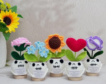 Adorable Crochet Ghost Face Potted Plant,Crochet Sunflower/Forget me not/Red Heart/Carnation/Rose,Emotional Support Plant,Halloween Decor