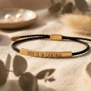 Gott ist in der Kontrolle Sinnvolle Armband benutzerdefinierte christliche Inspiration Treue Schmuck christlichen Geschenke