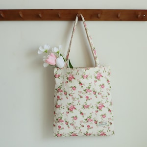 Sac fourre-tout à fleurs roses rouges, joli sac à main avec fleurs, sac à bandoulière de voyage, sac à provisions, sac fourre-tout de voyage, cartable d'école, cadeau de fête des mères