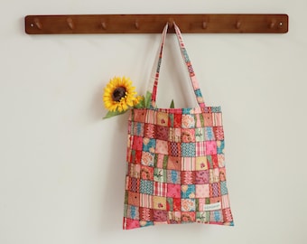Red Patchwork Floral Cotton Tote Bag, Vintage-Inspired Quilted Shoulder Bag, Eco-Friendly Reusable Shopping Bag, School Tote Bag